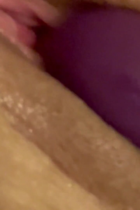 Squirting by New Toy Vibrator & Dildo Combo