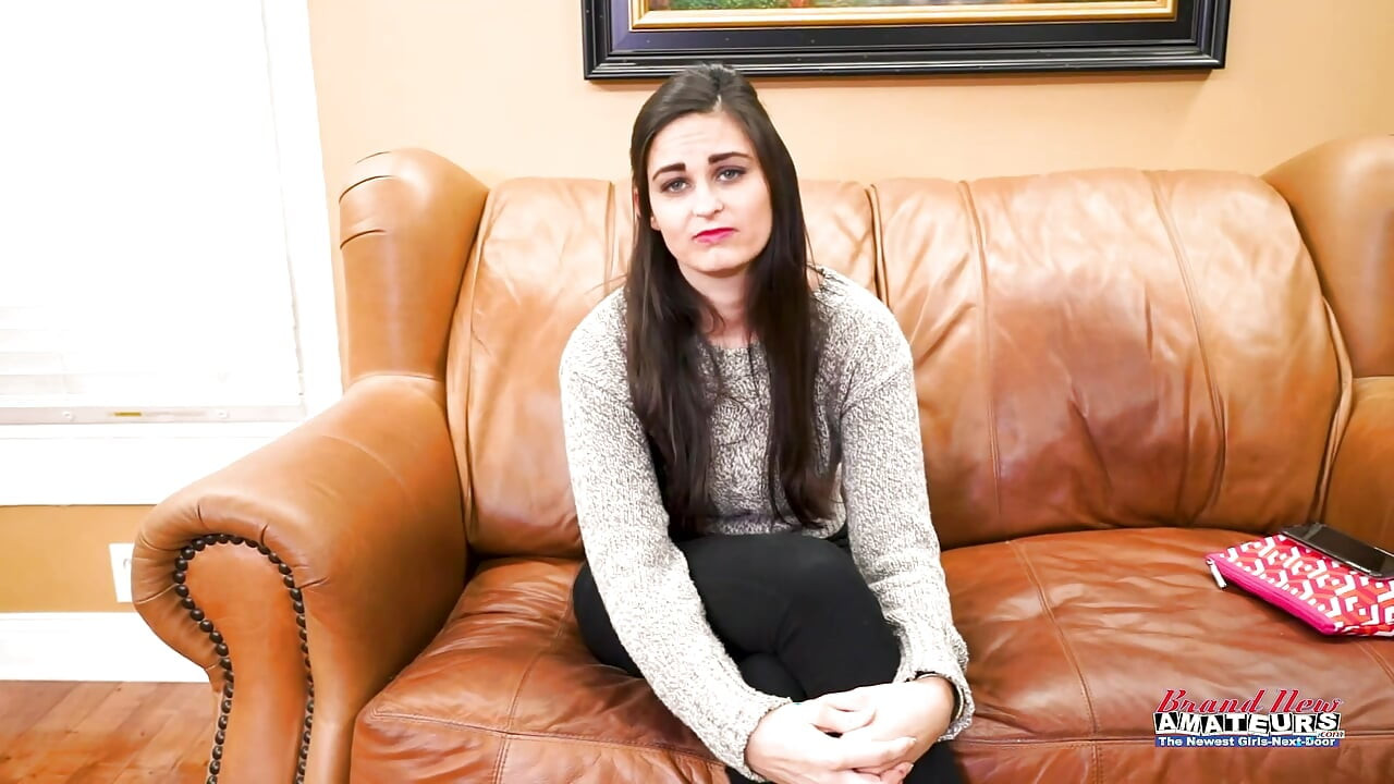 Busty Brunette Elliot Deepthroats A Dick And Gets Banged In Doggystyle!