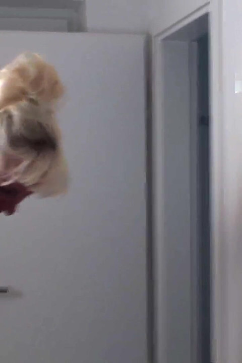 ทําความสะอาดฉี่ของเธอ