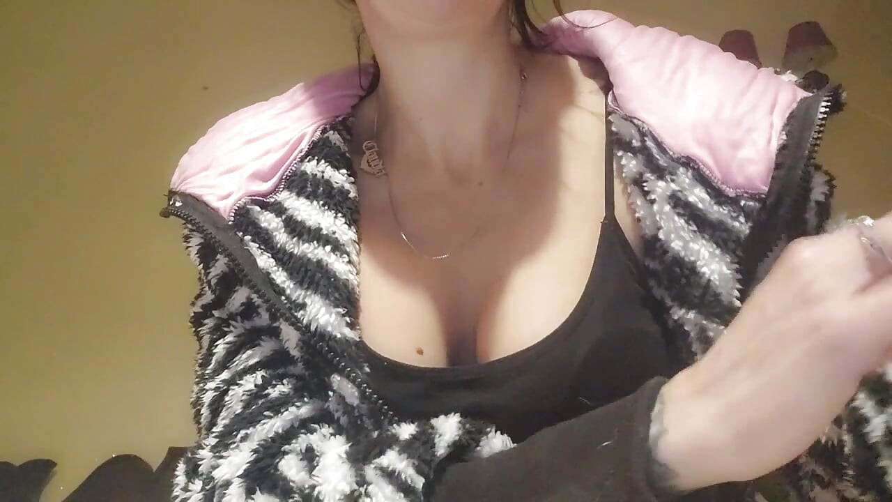 You have a micro penis and I love to humiliate you