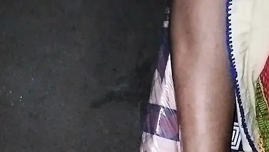 Возбужденная Devar трахается с великолепной новобрачным индийской бхабхи