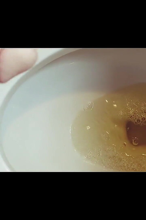 あなたのパパによるあなたのための長い曇った小便