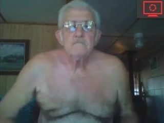 Il nonno si masturba per sfarzo