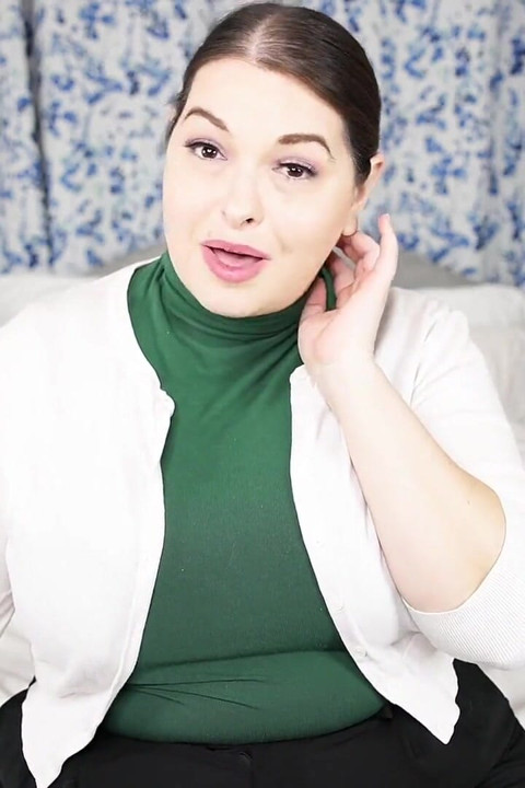 Frumpy Stepmom Transformed Into Horny MILF