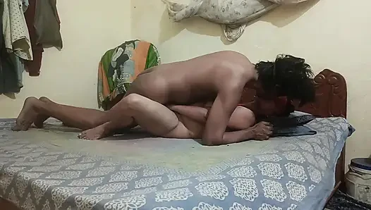 Desi bhabhi ko uske hi ghar me choda By Star Salu