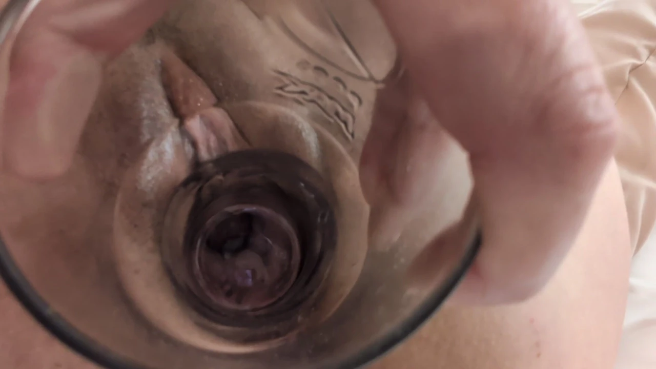 Glass insertion, look inside my pussy