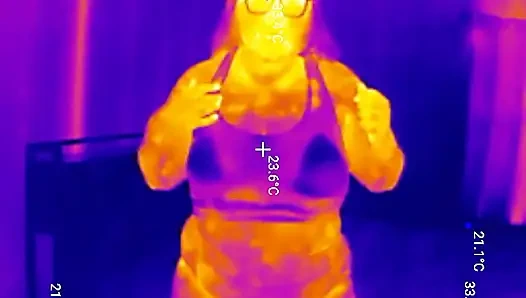 Sport-bh-Anprobe, Möpse hüpf-tests, nacktes twerk necken, thermischer pOV