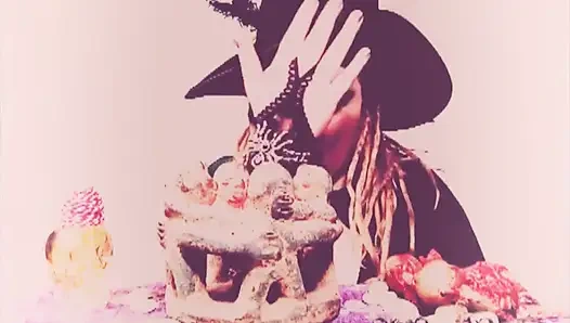 Исповедь свиньи, прежде чем я спустил его нежную плоть в мою глотку