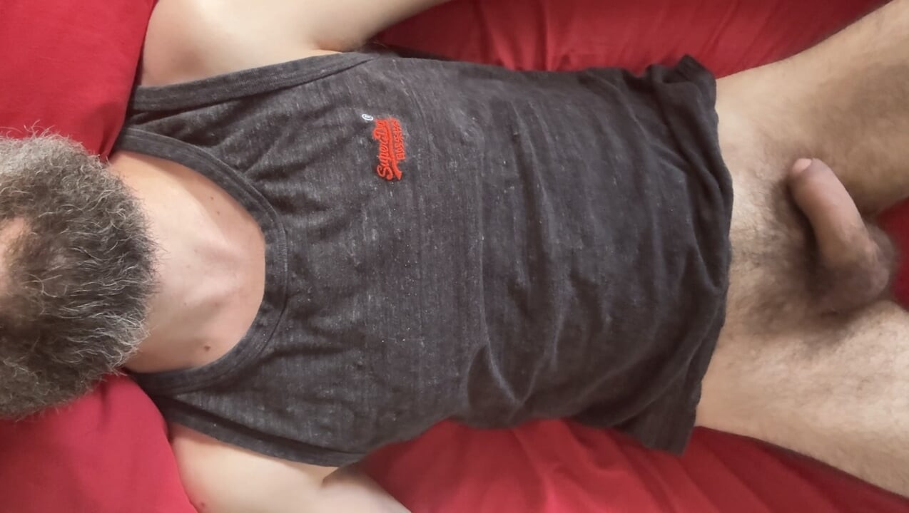 Another huge cumshot after waking up
