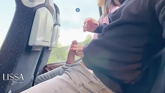 Mulutku lagi kencing dan sperma hangatnya