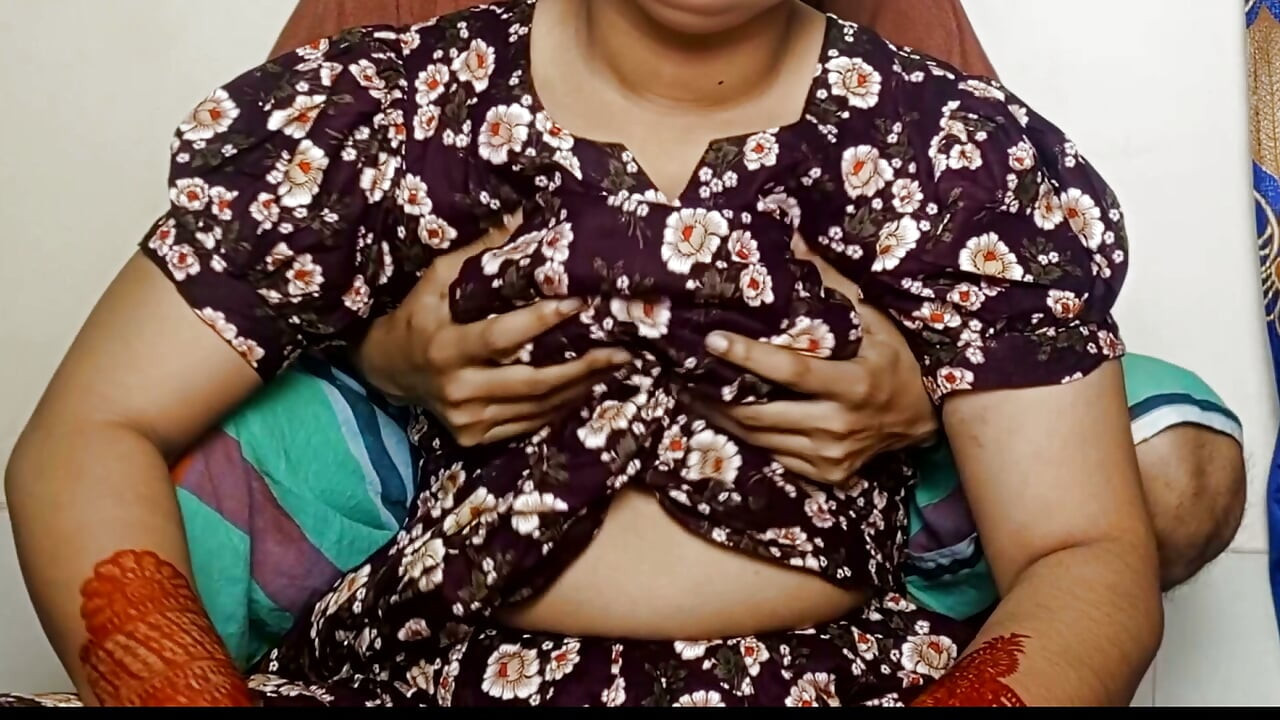 I squeezed Nadiya's milk while doing a story - Hot Bangladeshi Couple