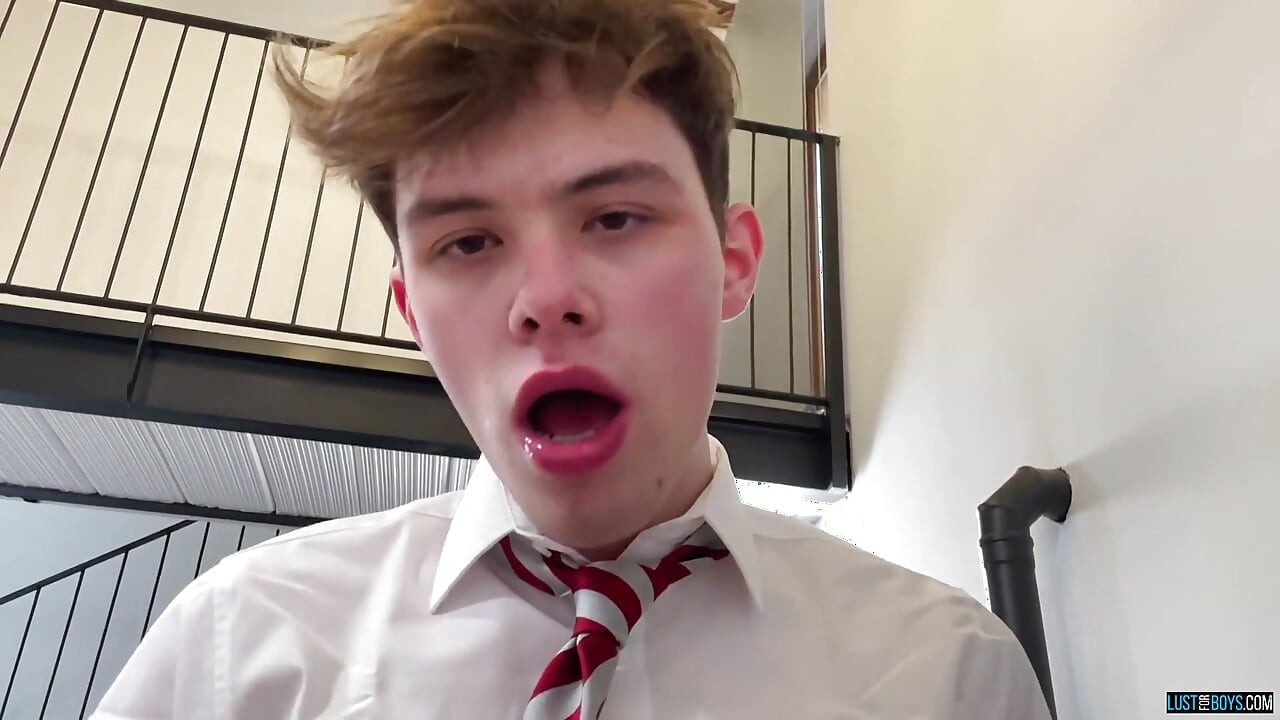 给年轻男孩的3根鸡巴 - 第3部分