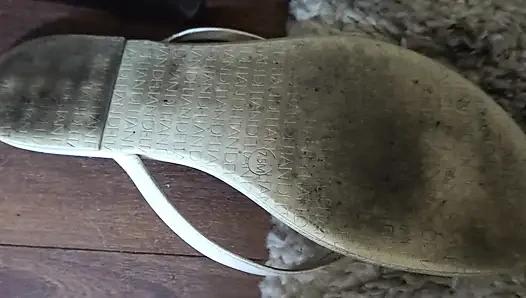 Clean My Disgusting Sandals!