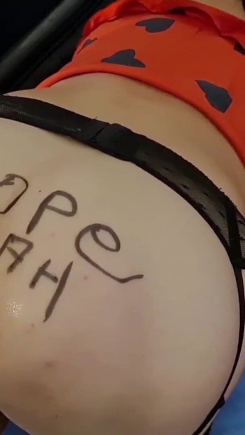 Ταπείνωση και βαθιά γροθιά | Κλιπ 1