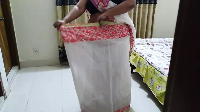 Tamil desi hot aunty fucked hard when her husband was not home