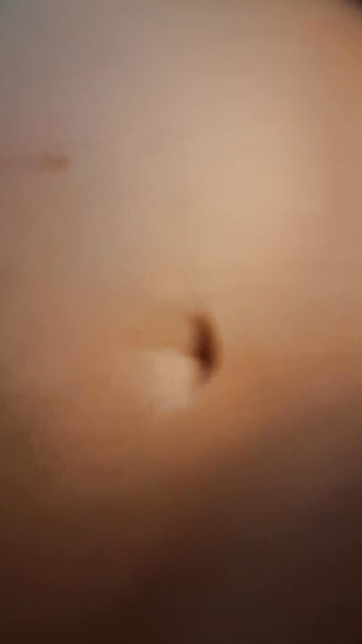 Bersenang-senang dengan shorty sebelum tidur. Suka bikin memek sempit itu muncrat.