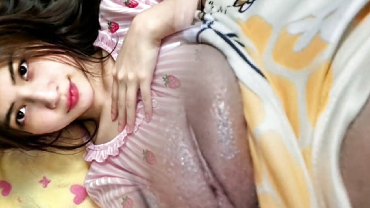 My stepdaughter sends me a video masturbating and touching herself