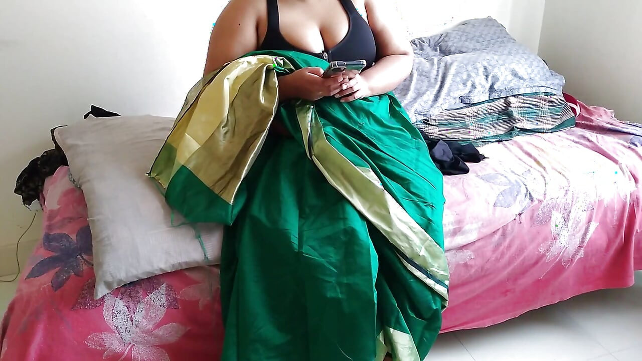 Telugu Stepaunty in Green Saree with Huge Boobs on Bed and Fucks Neighbor While Watching Porn on Mobile - Huge Cumshot