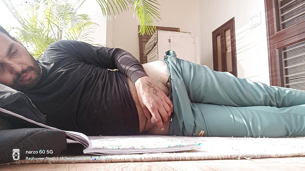 ชาย desi อินเดียสนุกกับการเย็ดกับเจ้าหน้าที่กองทัพภาค 2