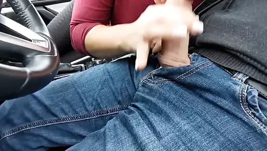 Car blowjob with CIM  and thick cumshot