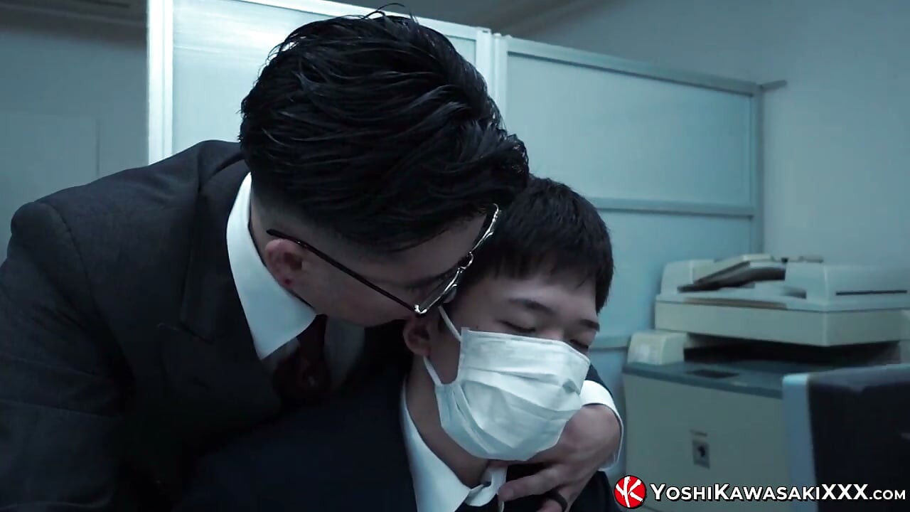 YOSHIKAWASAKIXXX - Yoshi Kawasaki 制服并拳交顺从的 Shoma