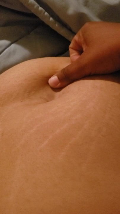Shaved Pussy Gets Rubbed