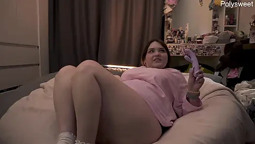 Aku cum saat kamu memijat kakiku dan dengan lidahmu