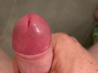 Quick masturbation and cumshot in bathroom