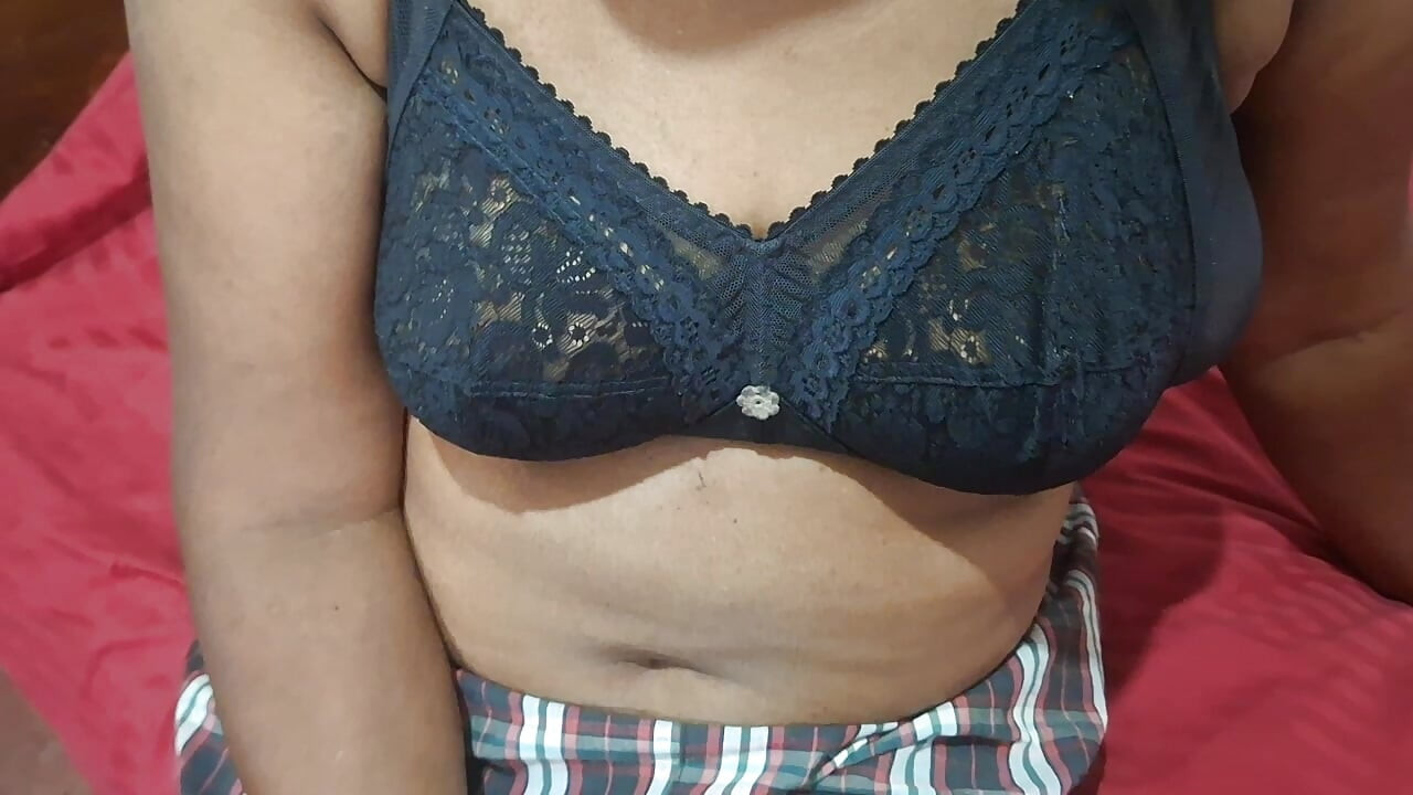 toque na cama da milf mais quente vídeo