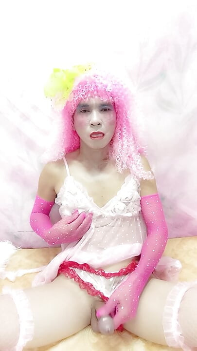 Oanh Le transgender wearing sexy clothes selfie cups tinh