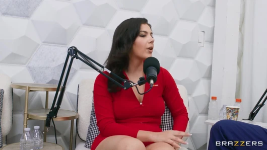 Brazzers - valentina nappi podcast'in ardından iki alıyor