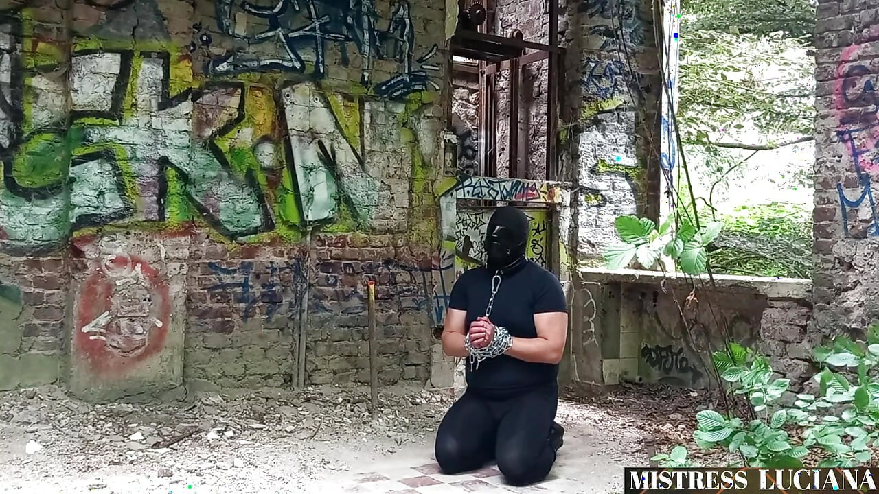 My piss in the slave's eye