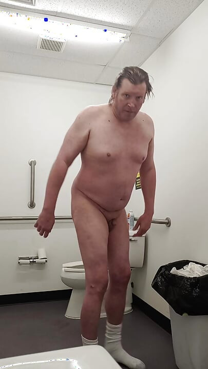 Lee Przybylowicz does some cleaning