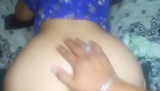 Latina Caliente MILF