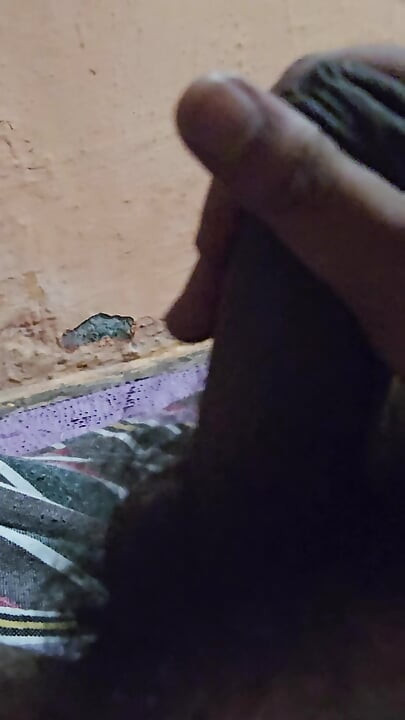 Horny Indian dick looking for a horny pusssy. Wana get fucked