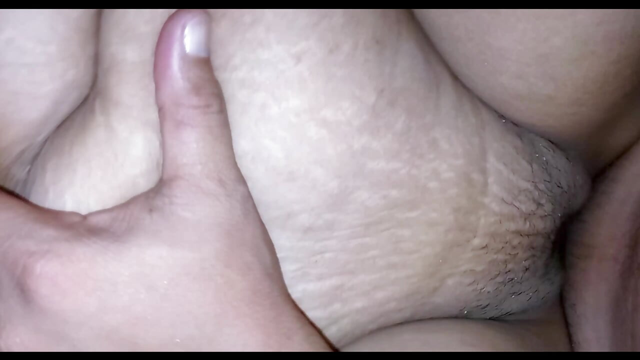 Hermosa chica india apenas folla en video Part_02