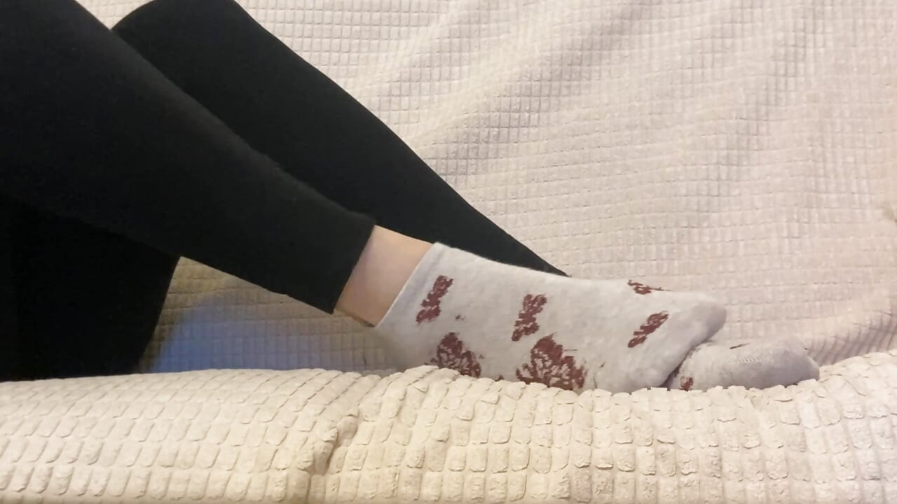 תמצוץ לי את הגרביים בזמן שהתעלמתי ממך