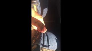 Masturbándose en el coche 2