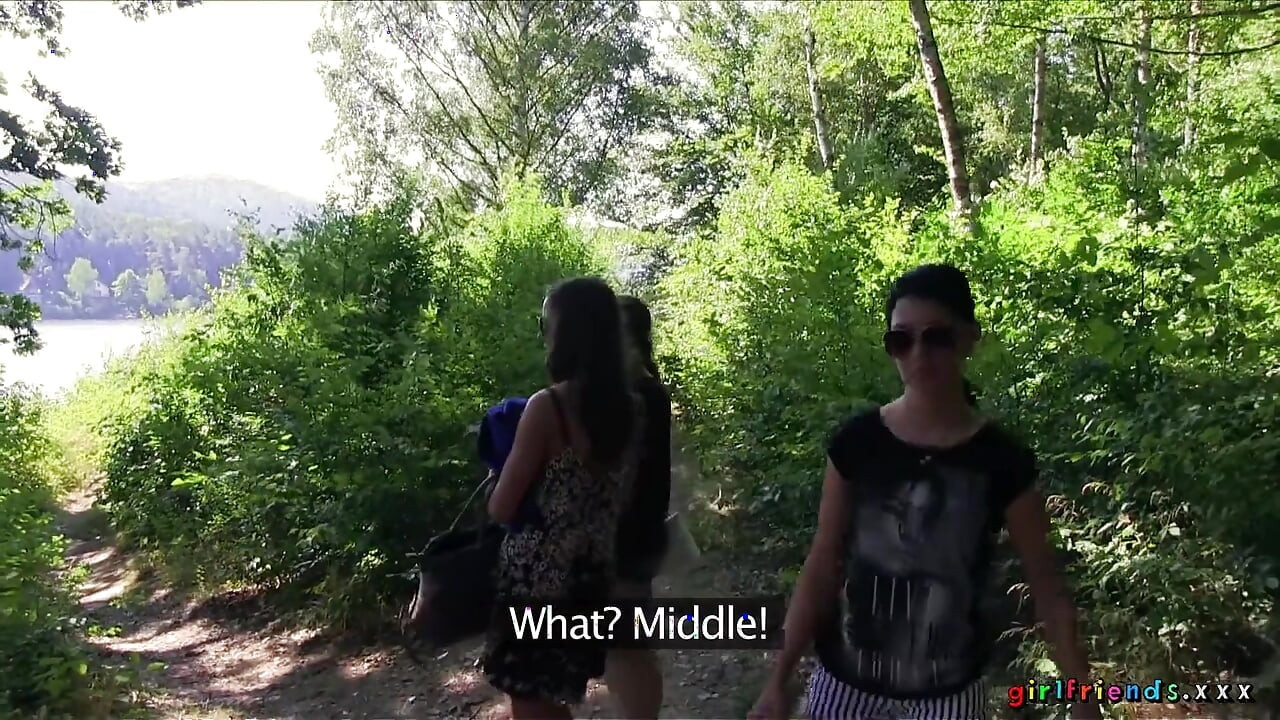 Girlfriends XXX - Michelle, Carrie, Lollipop Khan Share BFF for Beach Groupsex