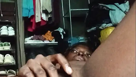 Dalam memek roman yang dalam