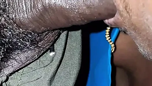 Istri tamil desi mengisap kontol suami datang di mulut