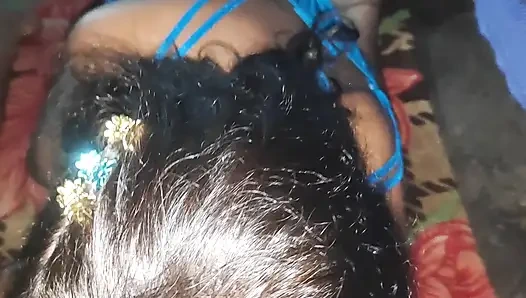 Arkadaşının karısı yarak ve amcıkla oynuyor götten sikiliyor.