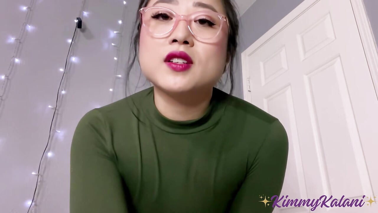 Une bibliothécaire asiatique sexy avale du sperme pour vous faire taire - pipe ASMR