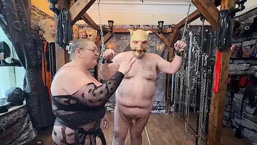 Bölüm 3:- Satana'nın domuzu domina satana ile oyun zamanı için şehre geri döndü!