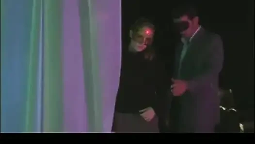 Cowok ini crot di toket aduhai pelacur ini setelah ngentot habis-habisan di green room