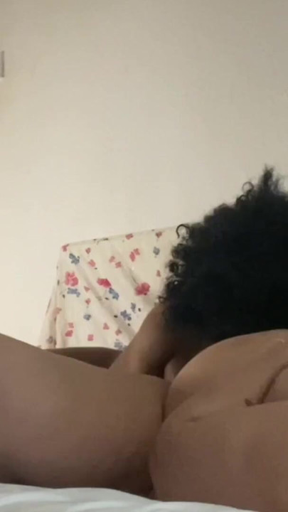 Algerian married wife open her leg for big black cock. | Clip 1