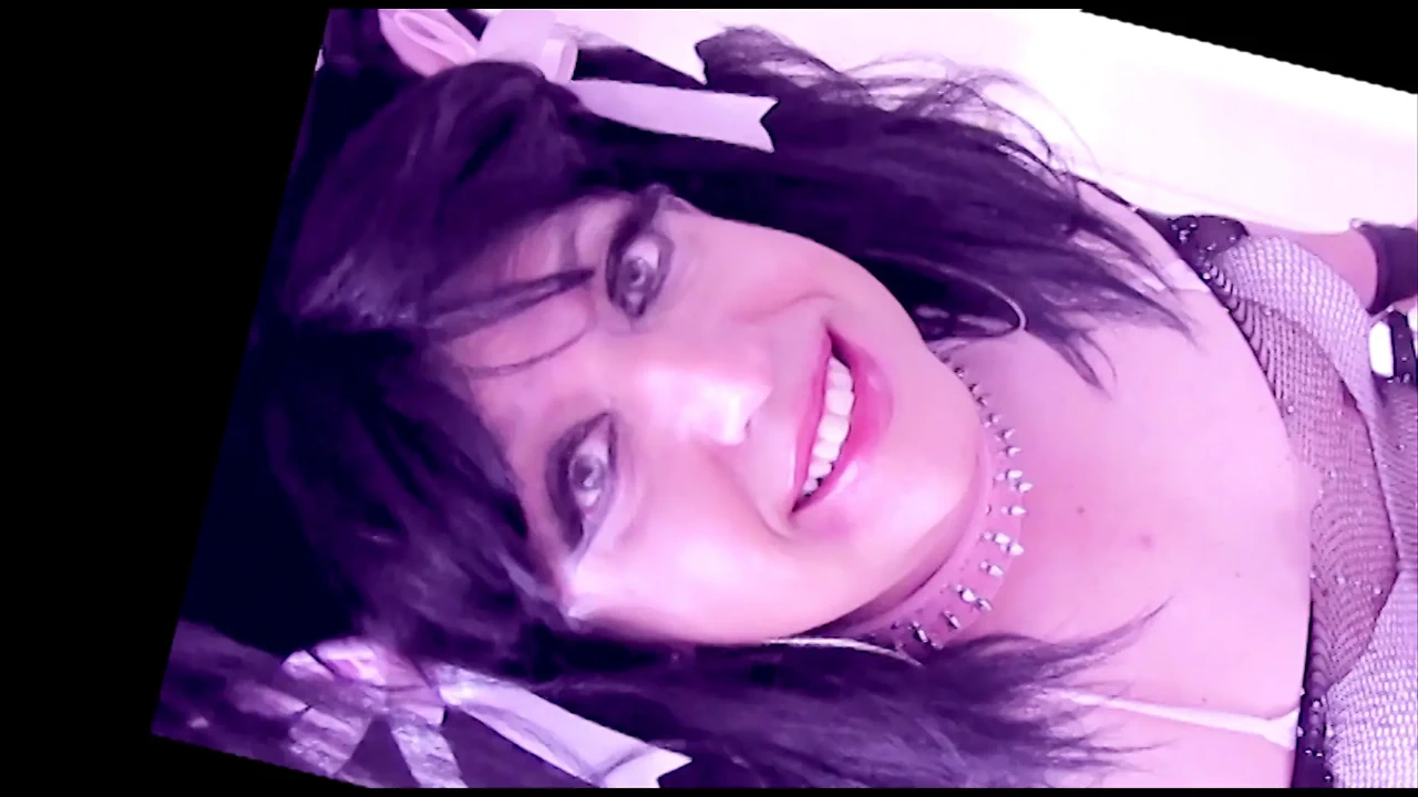 Kellystar518 in COLLAR and CUFFS