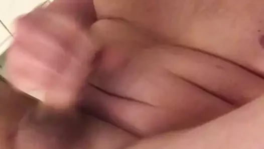 kendi ağzına boşalmak