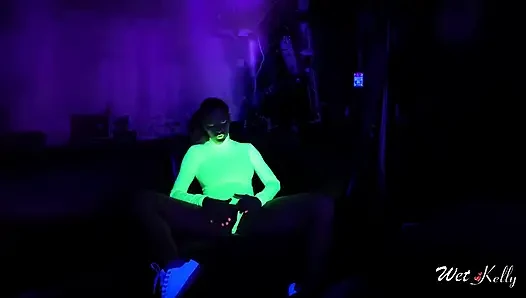 Hot MILF in Neon Body Loves to Fuck in the Dark
