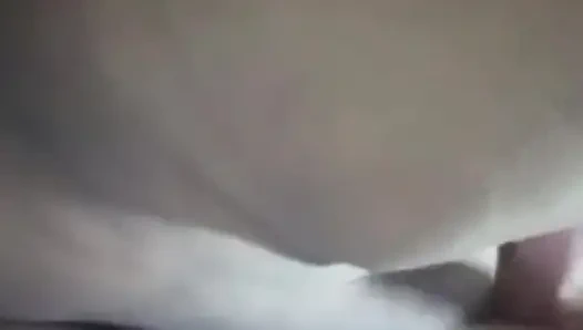 Öğle yemeğinden sonra amcığımı oynuyorum